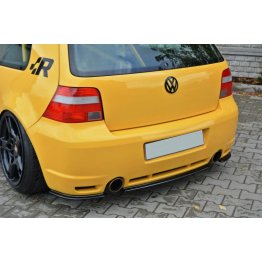 Накладка сплиттер центральная на задний бампер на Volkswagen Golf IV R32